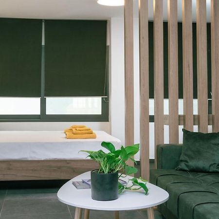 Zen Central Luxury Apartment كاندية المظهر الخارجي الصورة