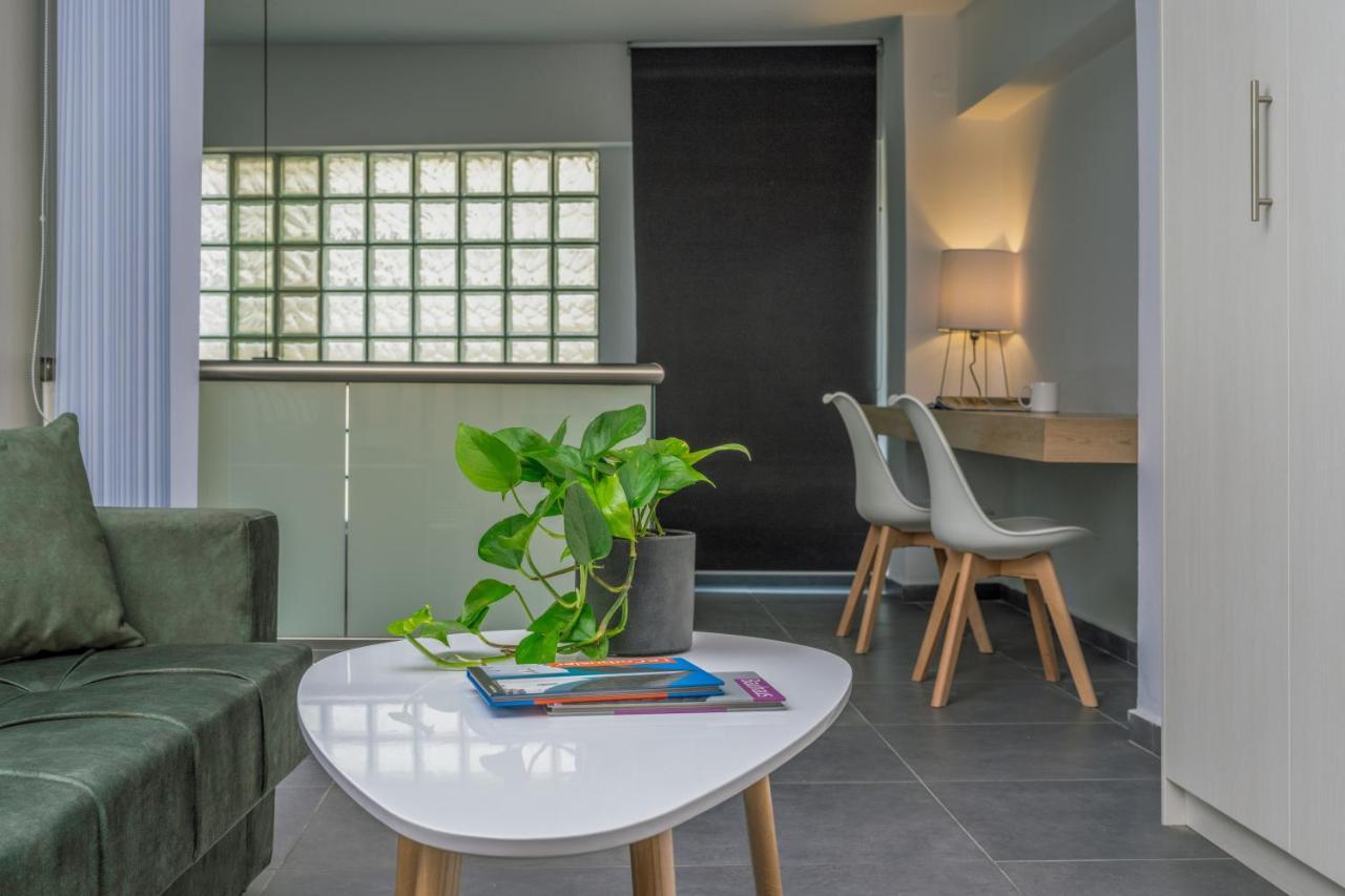 Zen Central Luxury Apartment كاندية المظهر الخارجي الصورة