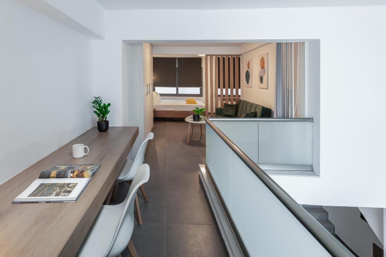 Zen Central Luxury Apartment كاندية المظهر الخارجي الصورة