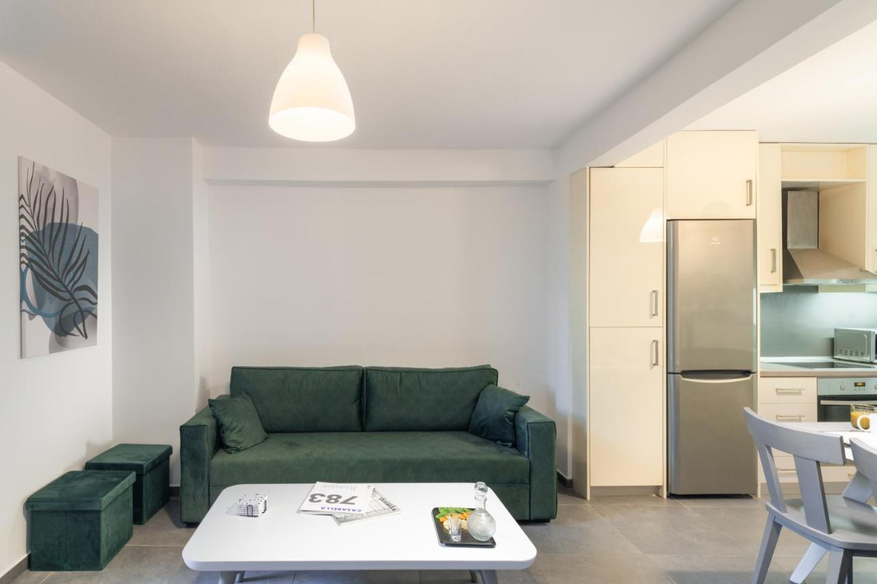Zen Central Luxury Apartment كاندية المظهر الخارجي الصورة