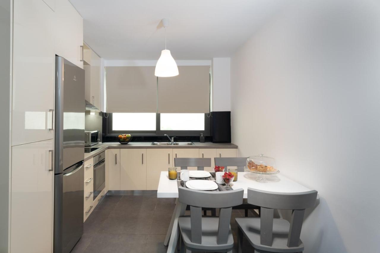 Zen Central Luxury Apartment كاندية المظهر الخارجي الصورة