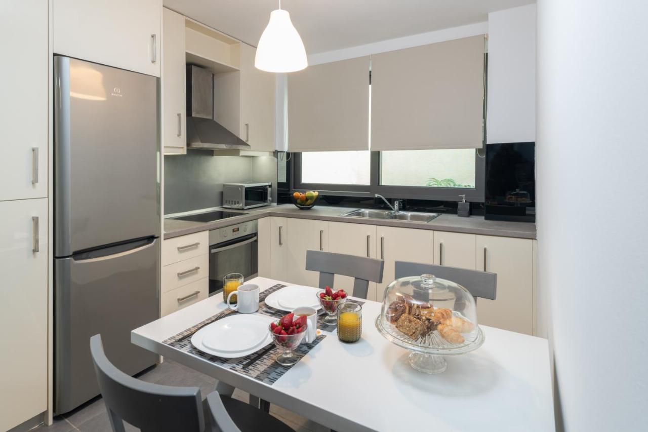 Zen Central Luxury Apartment كاندية المظهر الخارجي الصورة